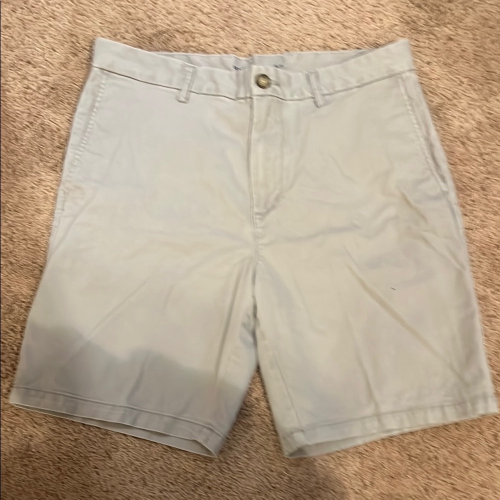 Old Navy Men's Light Gray Shorts